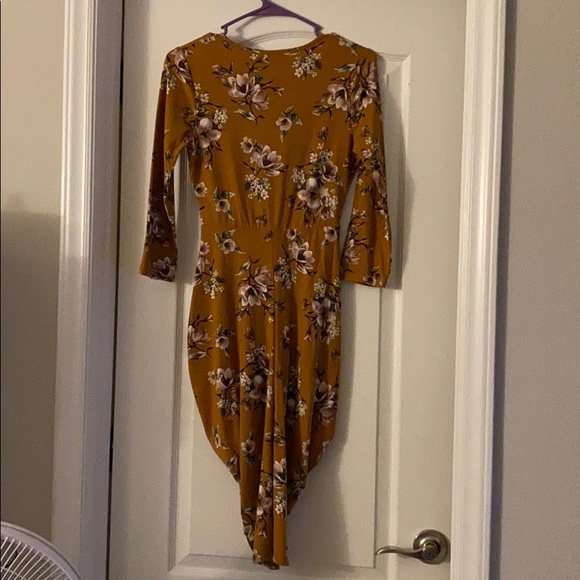 Midi Floral Summer Dress with Sleeves - Picture 2 of 4